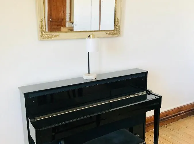 La Madelon Front De Apartman *