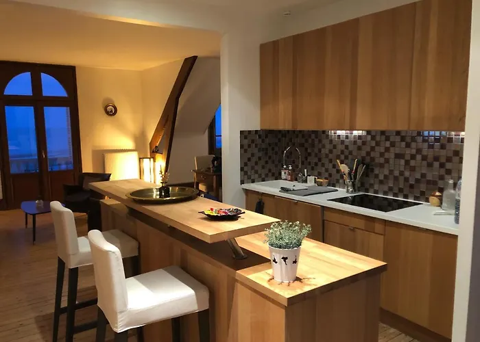 La Madelon Front De *