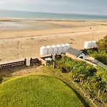 La Madelon Front De *