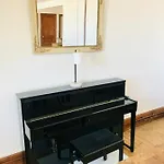 La Madelon Front De Appartement *