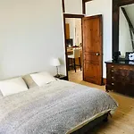 La Madelon Front De شقة
