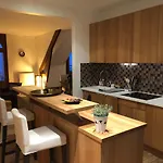 La Madelon Front De *