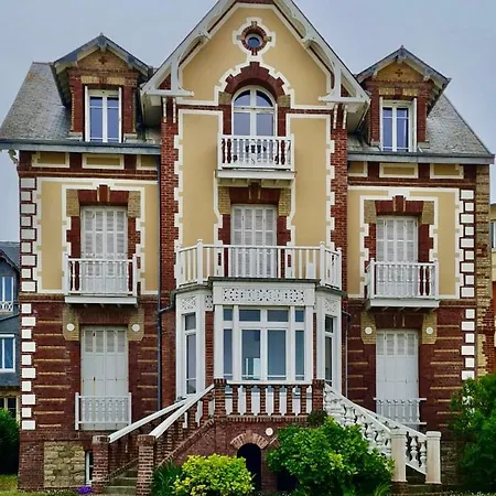 La Madelon Front De 아파트 *